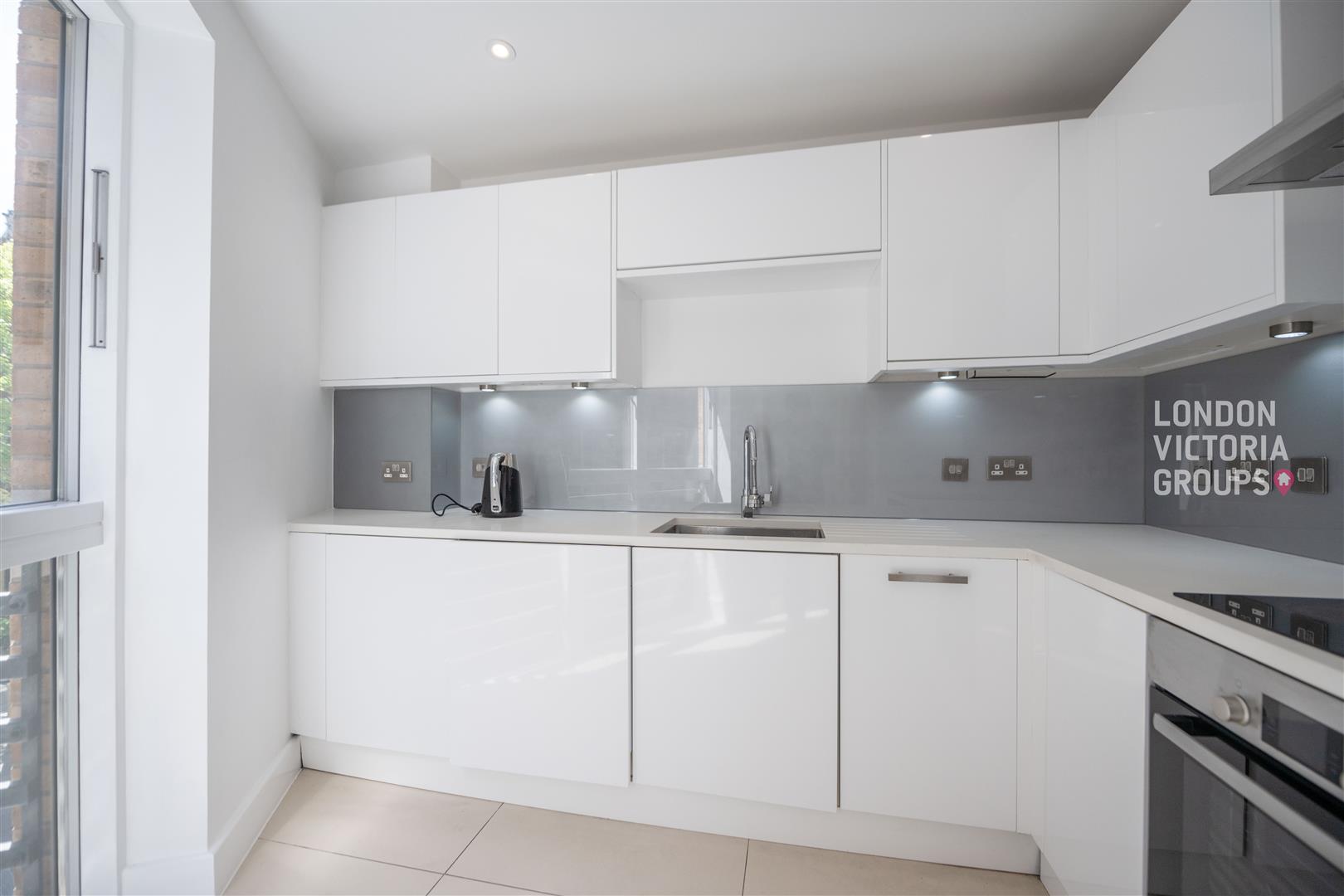2 bed property in Evangelist House, 33 Black Friars Lane, London